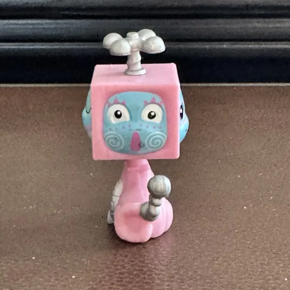 Novi Stars Telepuppy Figure Curl N Coil MGA Rare - AS IS